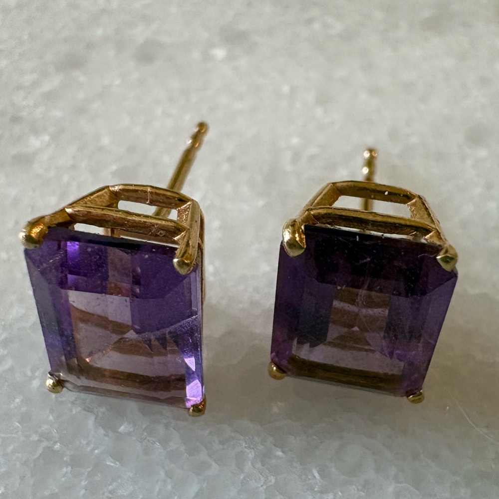 Vintage 14k Emerald Cut Amethyst Studs